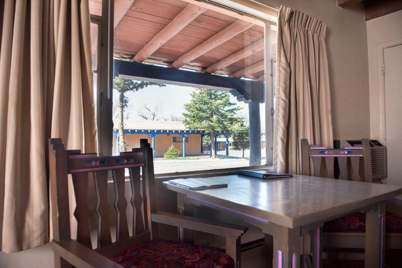 Kachina Lodge Resort And Meeting Center Τάος Εξωτερικό φωτογραφία