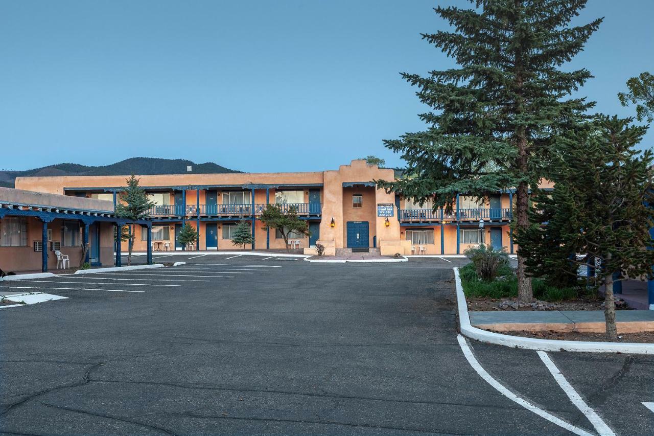 Kachina Lodge Resort And Meeting Center Τάος Εξωτερικό φωτογραφία